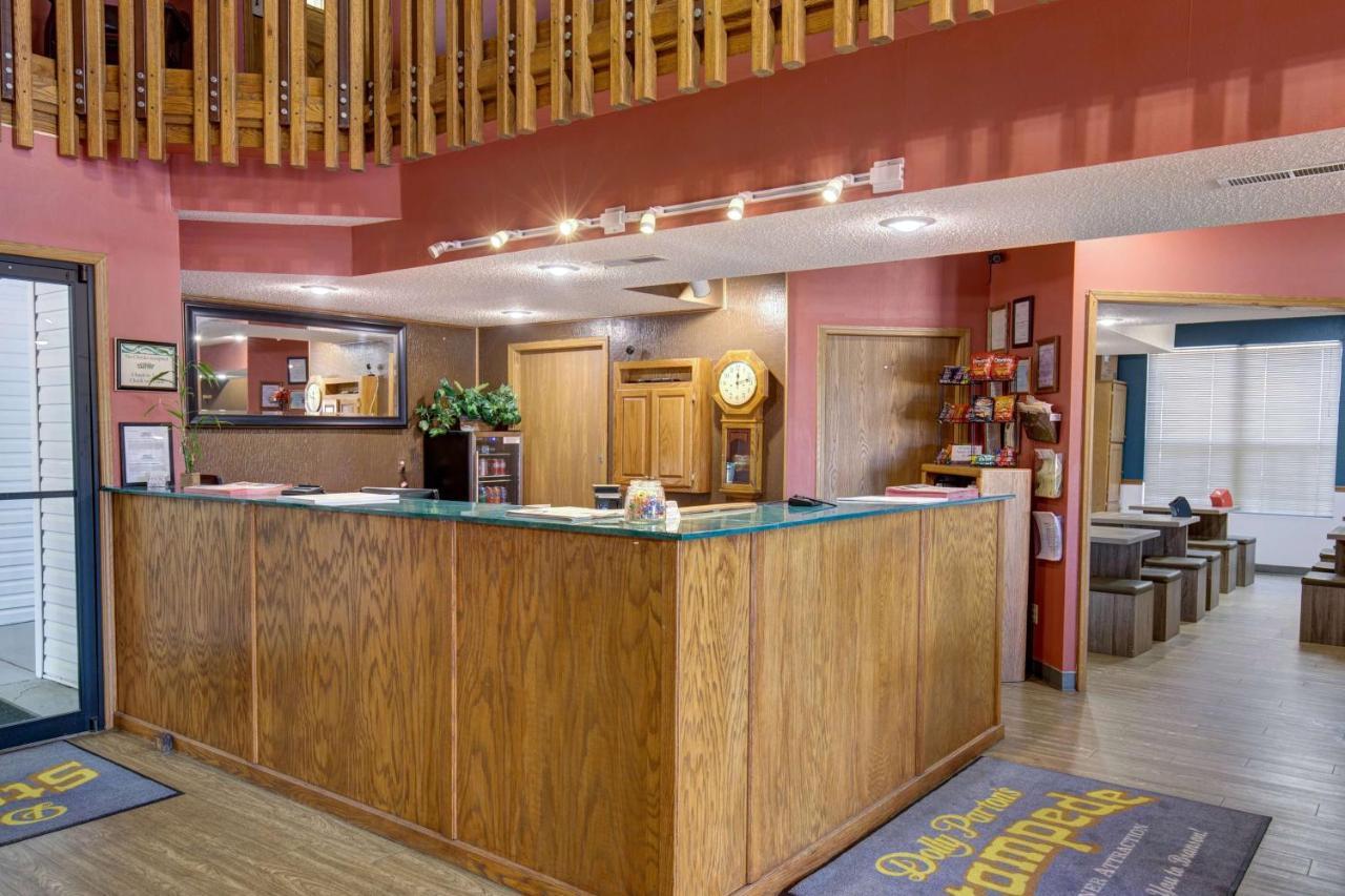 Howard Johnson By Wyndham Branson Theatre District Exterior foto